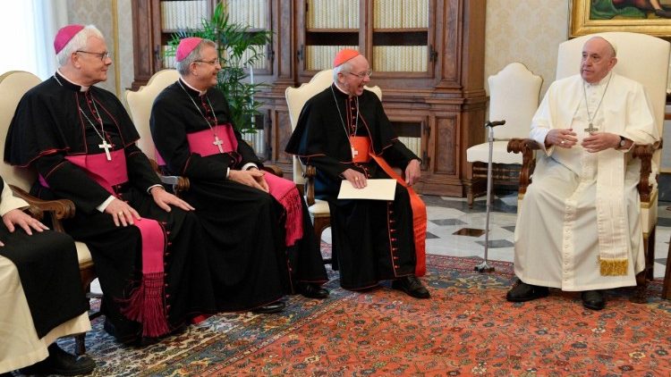 Škofje Nizozemske med apostolskim obiskom ad Limina pri papežu Frančišku.