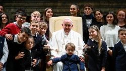 Il Papa con i membri del Forum delle Associazioni Familiari