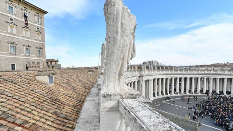 Un'immagine dell'Angelus in Piazza San Pietro