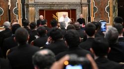 O Papa Francisco com os seminaristas das Dioceses da Calábria