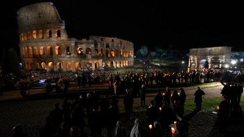 Pope Francis releases meditations ahead of Via Crucis at Colosseum