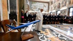 Il Papa con i dirigenti e il personale della Società ITA Airways