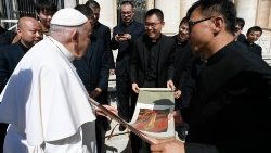 Papa Francisc: Să simțiți mereu mângâierea Duhului Sfânt!