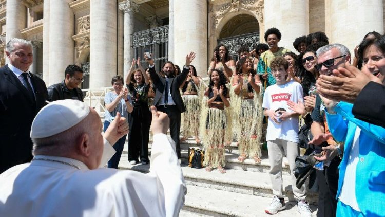 The Capoeira performers and Pope Francis
