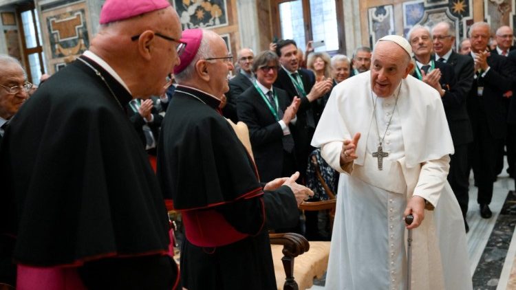 Il Papa con i membri della Fondazione Centesimus Annus