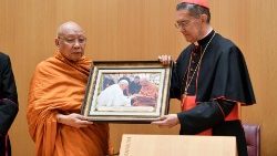 泰国佛教僧侣代表团与圣座宗教交谈部成员会晤