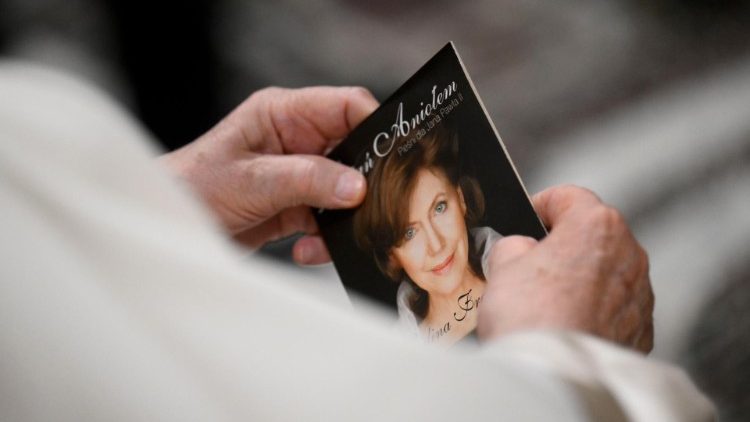 Audience pro umělce v Sixtinsk&eacute; kapli