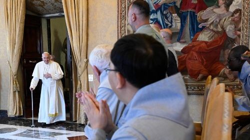 Papež přijal kongregaci pomáhající kněžím s osobními obtížemi