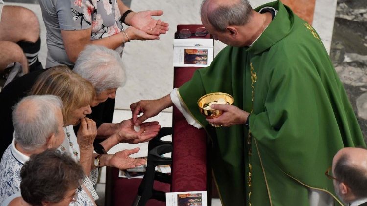 Ein Bild aus der Messe zum Welttag für Großeltern und Senioren