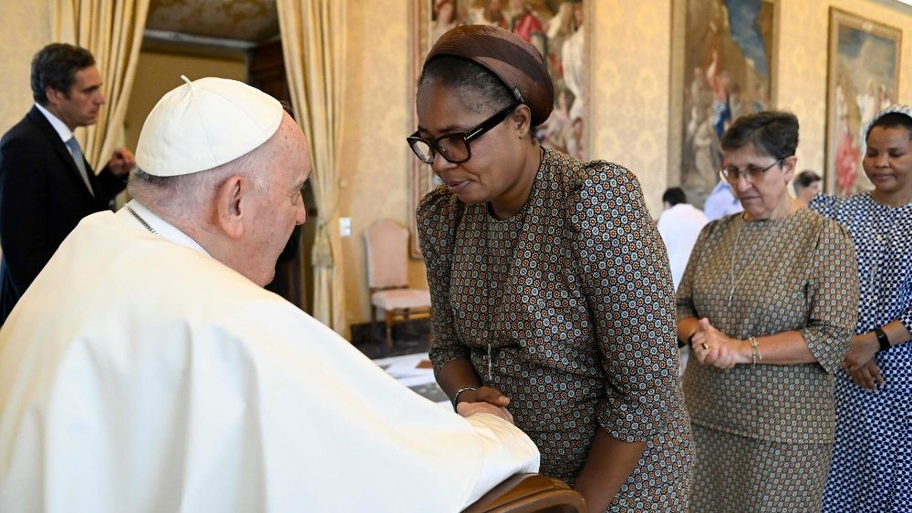 Папская аўдыенцыя місіянеркам-кларэтынкам Беззаганнай Панны Марыі