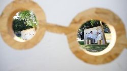 教宗為青年聽吿解