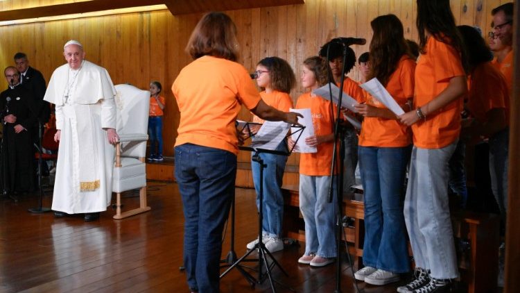 教宗在里斯本接見愛德工作者