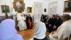 Pope Francis meets with the KAICIID delegation