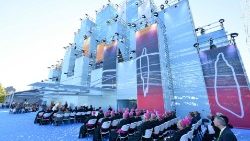 2023.08.04 Viaggio Apostolico in Portogallo in occasione della XXXVII Giornata Mondiale della Gioventu' - Via Crucis con i giovani