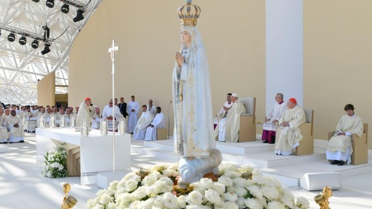 Bikira Maria Anapaswa Habari Kuwa ni Mama wa Mungu