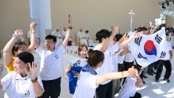 Young South Koreans at WYD 2023