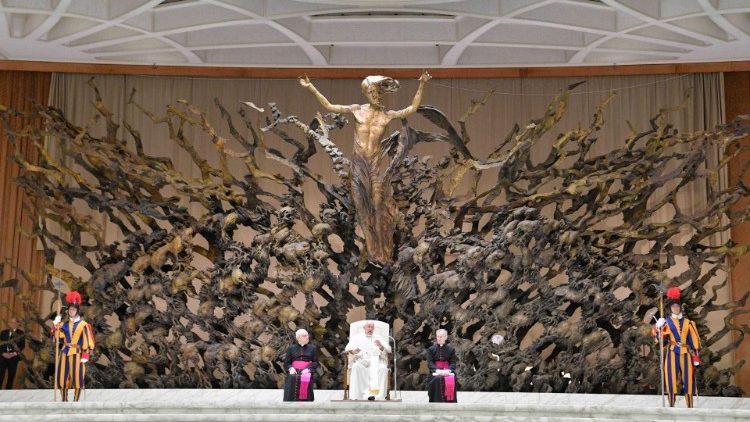 Հրապարակային ունկնդրութիւն