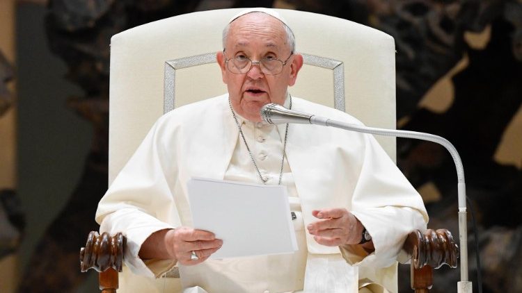 Papež František při generální audienci 30. srpna ve Vatikánu oznámil datum publikace nové encykliky