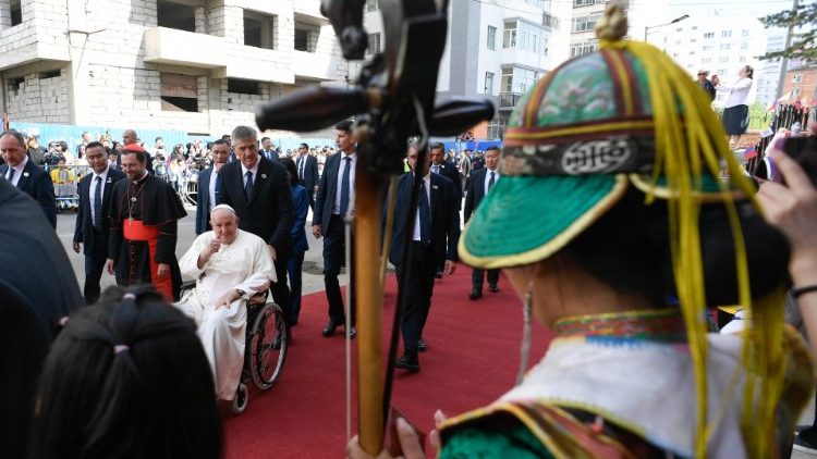 2023.09.01 Viaggio Apostolico in Mongolia - Arrivo alla Prefettura Apostolica