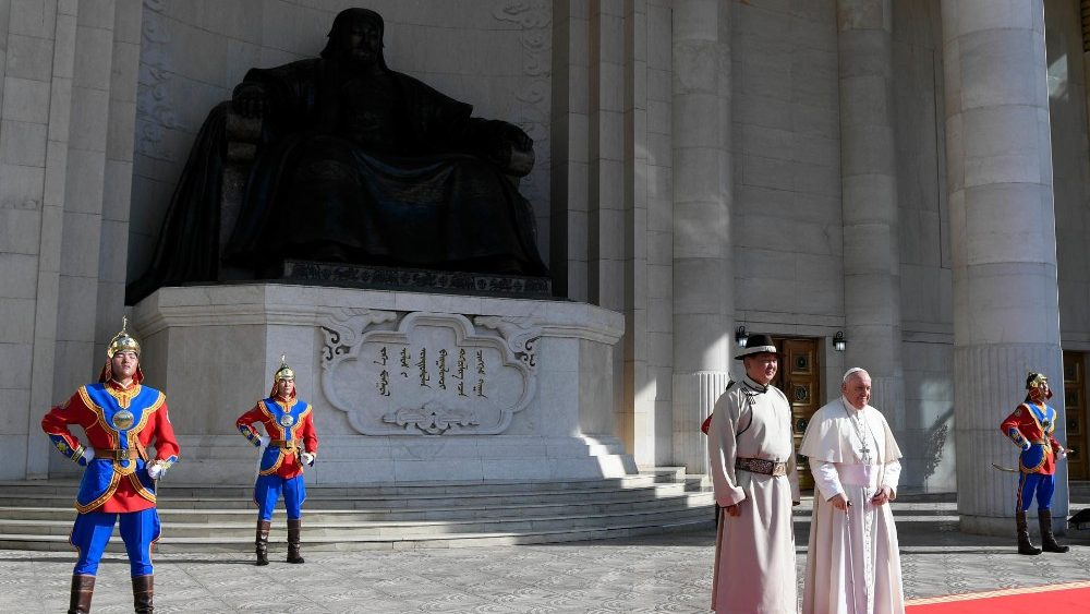 Афіцыйная цырымонія прывітання Папы ва Улан-Батары 