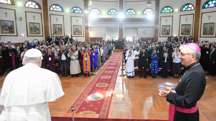 Rais wa Baraza la Maaskofu Asia ya Kati alitoa shukrani kwa Papa kufika katika geri zao