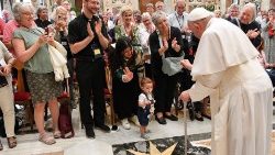 Auch ein Kind war bei der Papst-Audienz dabei
