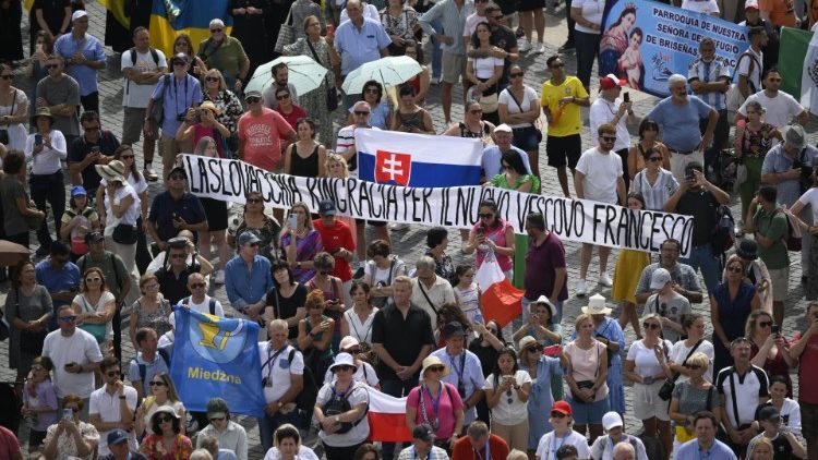 Anioł Pański z Papieżem