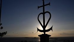 2023.09.22 Viaggio a Marsiglia - Momento di raccoglimento al Memoriale