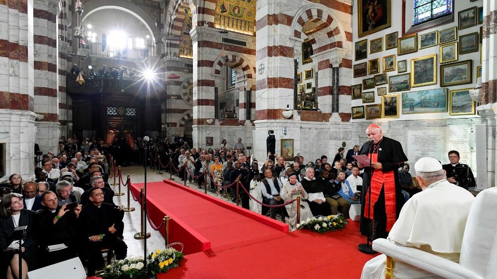 2023.09.22 Viaggio a Marsiglia - Preghiera Mariana con il Clero Diocesano nella Basilica di Notre-Dame-de-la-Garde