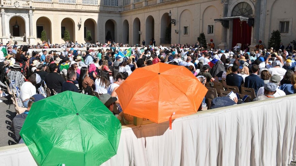 Сустрэча з членамі асацыяцыі "Сям'я надзеі"