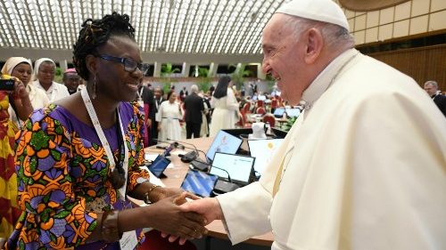Papież Franciszek na pierwszej sesji synodalnej