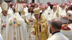 2023.10.09 Misa kwa washiriki wa Sinodi iliyoongozwa na Patriaki Béchara Boutros Raï katika Kanisa Kuu la Mtakatifu Petro mjini Vatican.