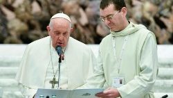 O Papa Francisco, na Sala Paulo VI, abre a 18ª Congregação Geral do Sínodo