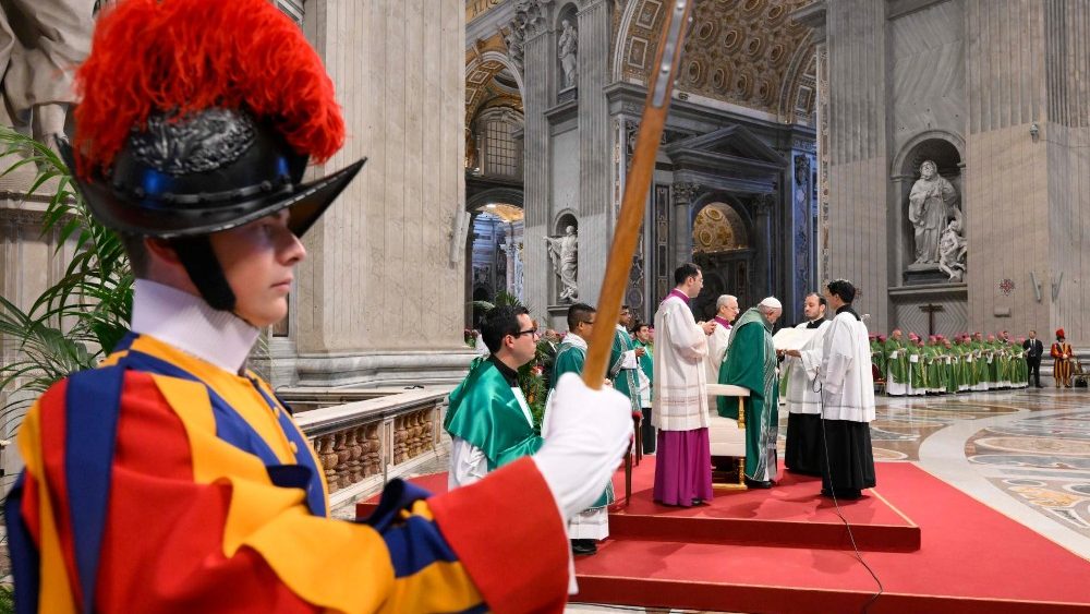 Святая Імша на закрыццё першай сесіі Сінода аб сінадальнасці