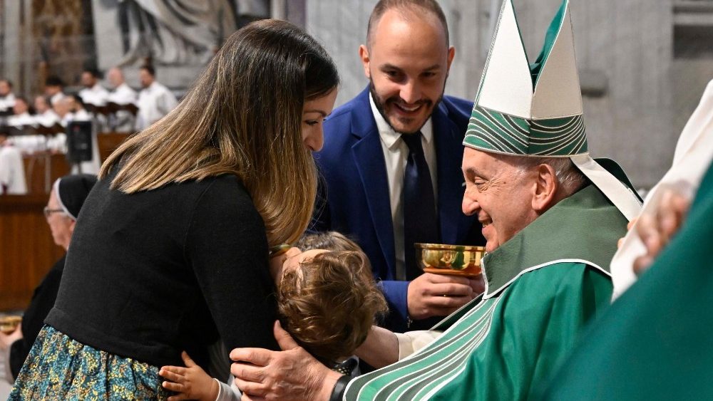 Святая Імша на закрыццё першай сесіі Сінода аб сінадальнасці