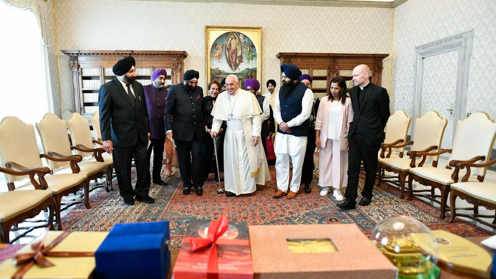 Падчас аўдыенцыі для сікхаў з Аб'яднаных Арабскіх Эміратаў