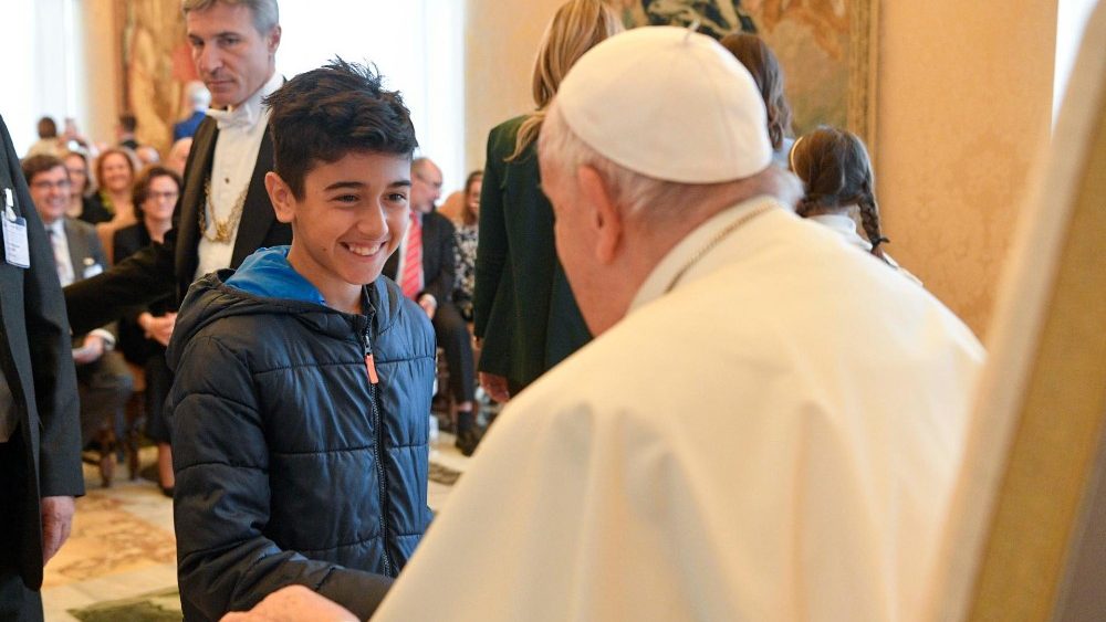 Encontro do Papa Francisco com os participantes da Assembleia Geral da Associação Europeia de Pais (EPA)