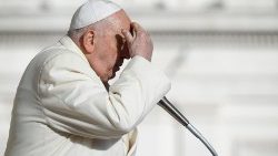 Papa Franjo apelirao da ne zaboravimo ustrajati u molitvi za one koji pate zbog ratova u mnogim dijelovima svijeta