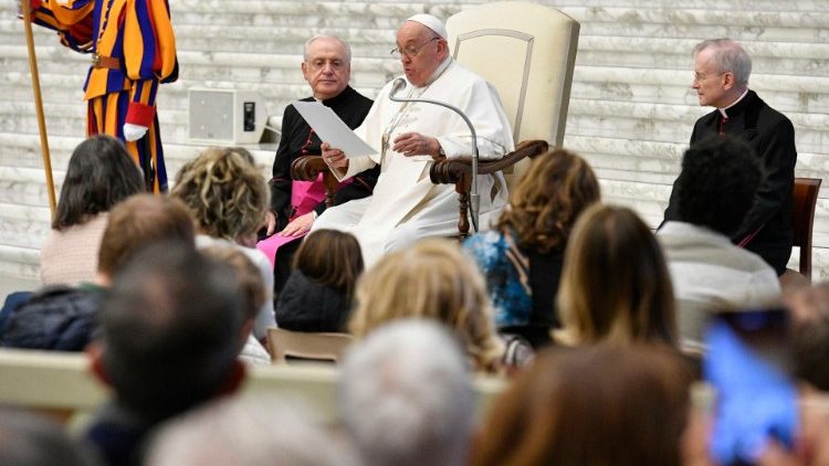 Papa se obraća sudionicima audijencije