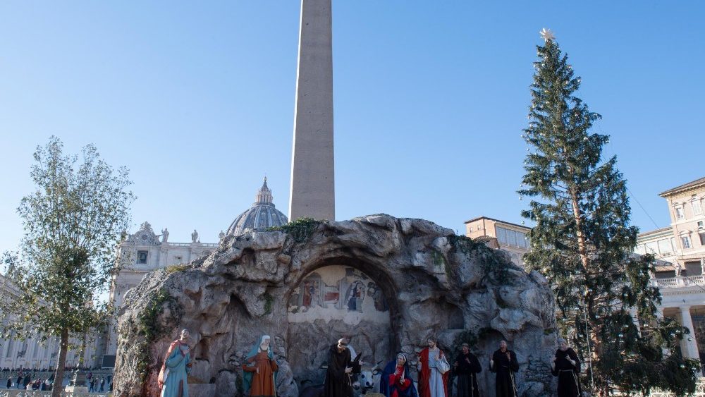 2023.12.20 Presepio Piazza San Pietro