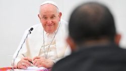 Papież Franciszek na spotkaniu w parafii San Giorgio in Acilia. 21.12.2023