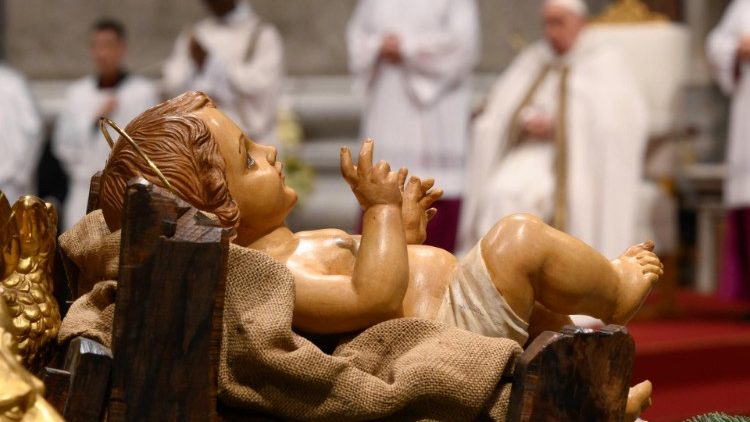 Mamajusi kutoka Mashariki ya mbali, wakiongozwa na nyota, wakajibidiisha kumtafuta “Yeye aliyezaliwa Mfalme wa Wayahudi.” Mt 2:1. 