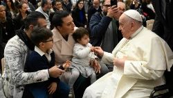 في مقابلته العامة البابا فرنسيس يتحدث عن رذيلة الشهوة