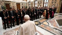 O Papa encontra os membros da Associação de Jovens Profissionais Toniolo