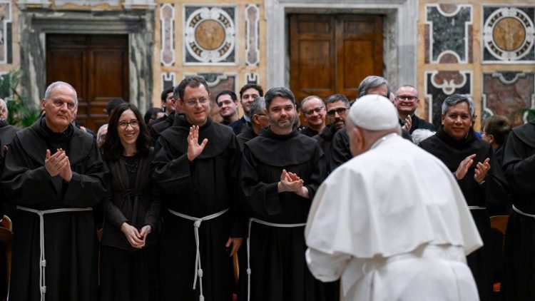 Papa Francisco com a Delegação do Studium Biblicum Franciscanum