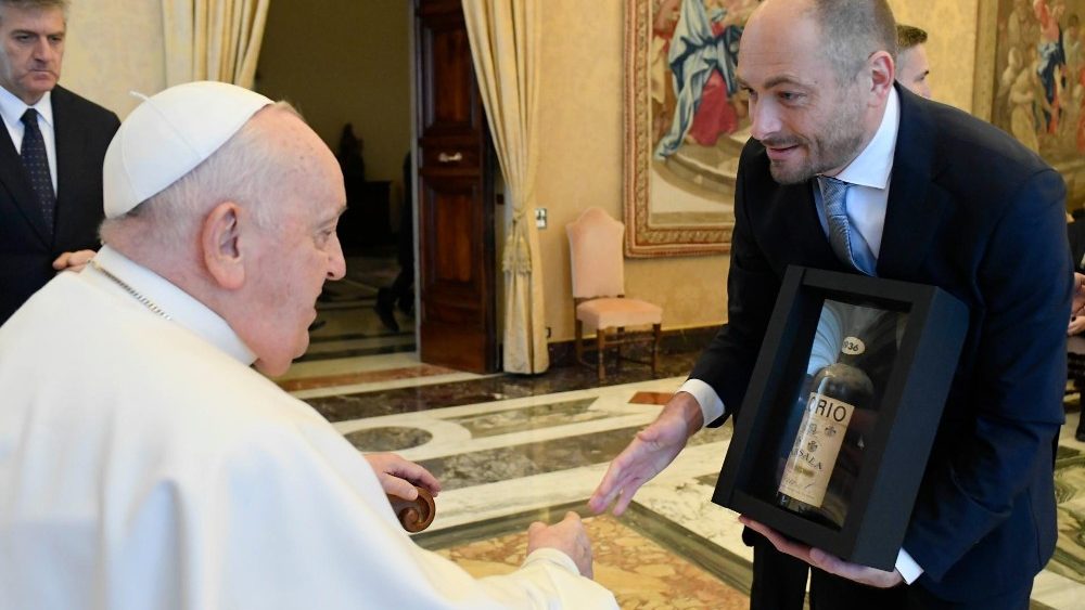 Аўдыенцыя для ўдзельнікаў канферэнцыі, арганізаванай Vinitaly