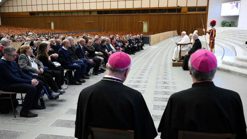 Францішак на аўдыенцыі з супрацоўнікамі тэлеканала TV 2000 і радыёстанцыі inBlu2000