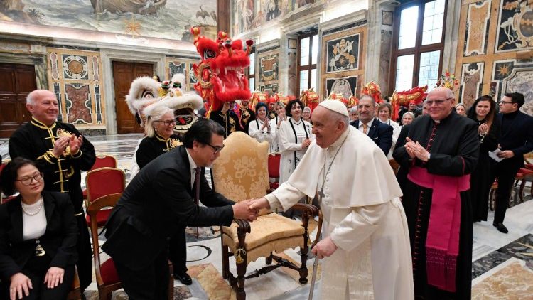 Audiência do Papa com uma delegação da Federação Nacional Itália-China, em fevereiro de 2024