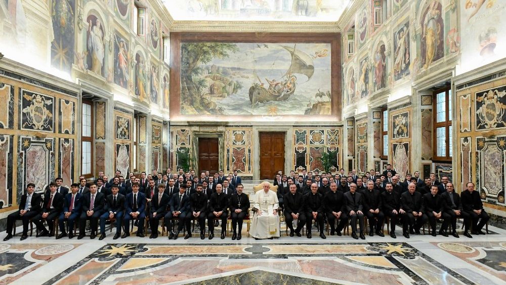 Францішак на аўдыенцыі з дэлегацыяй мадрыдскай семінарыі