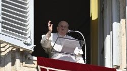 Papst Franziskus beim Angelus